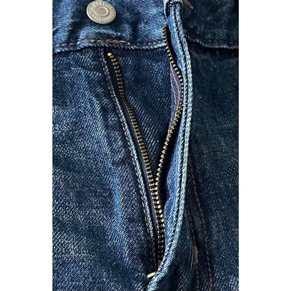 OLD NAVY HI-RISE SLOUCHY STRAIGHT RAW HEM SHORTS, WOMENS-12-DENIM BLUE, MID-LGTH - Picture 5 of 12